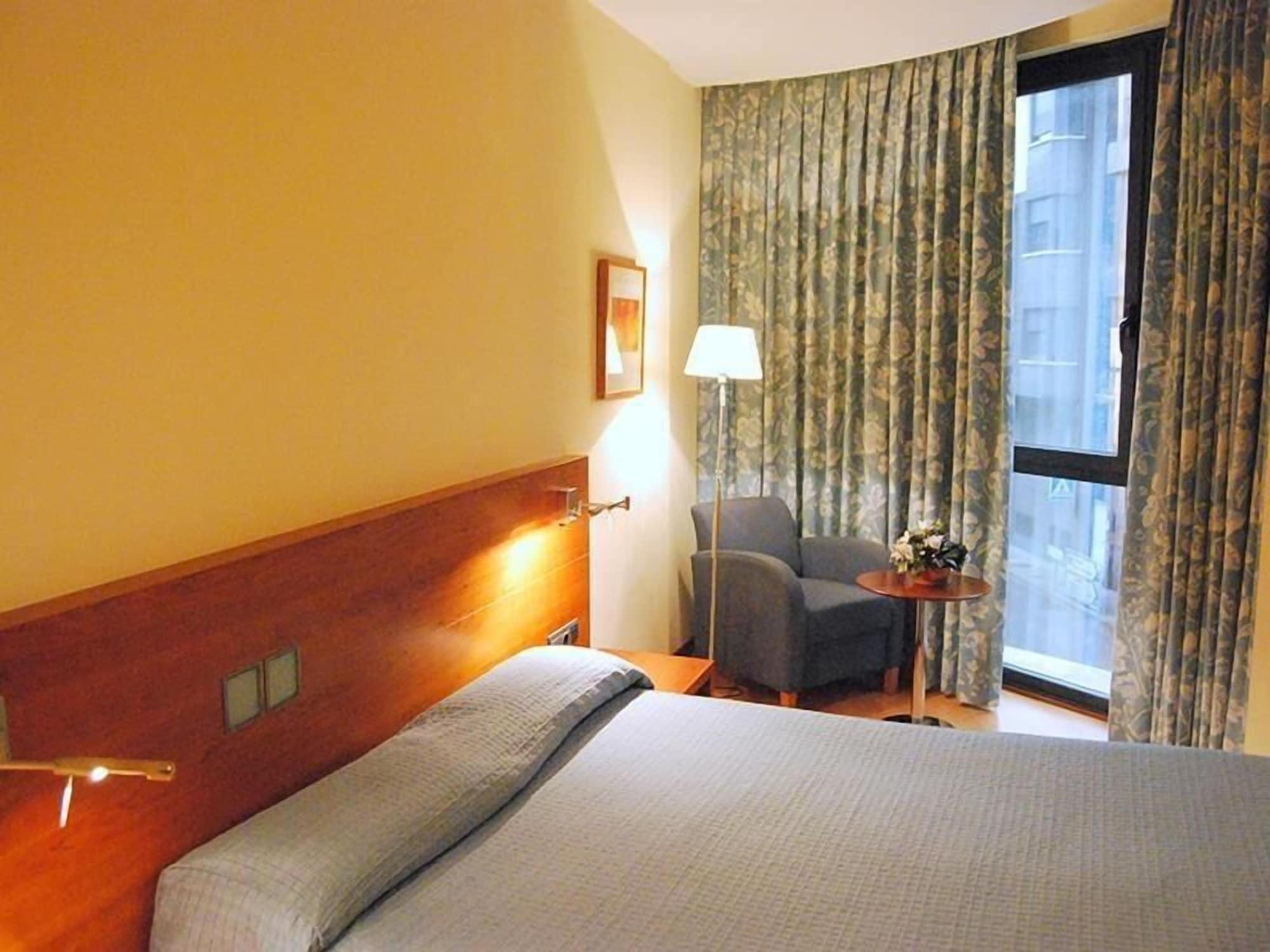 Hotel Mieres Del Camino Dış mekan fotoğraf