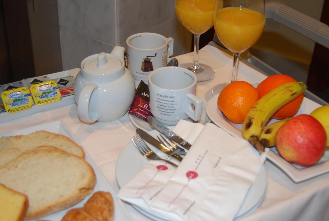 Hotel Mieres Del Camino Dış mekan fotoğraf