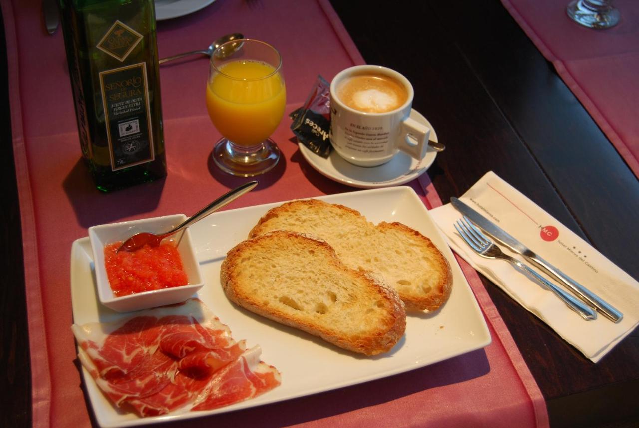 Hotel Mieres Del Camino Dış mekan fotoğraf