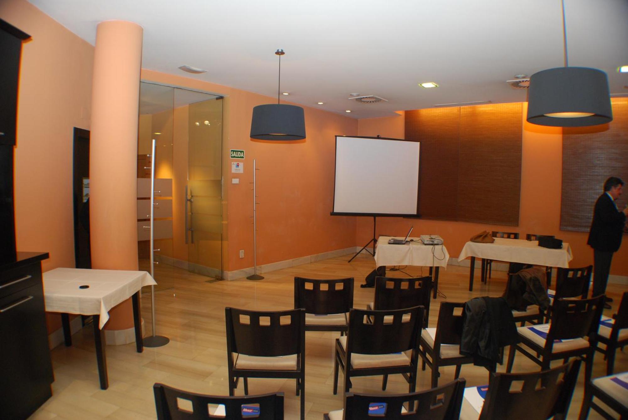 Hotel Mieres Del Camino Dış mekan fotoğraf