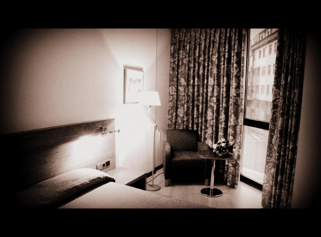 Hotel Mieres Del Camino Dış mekan fotoğraf