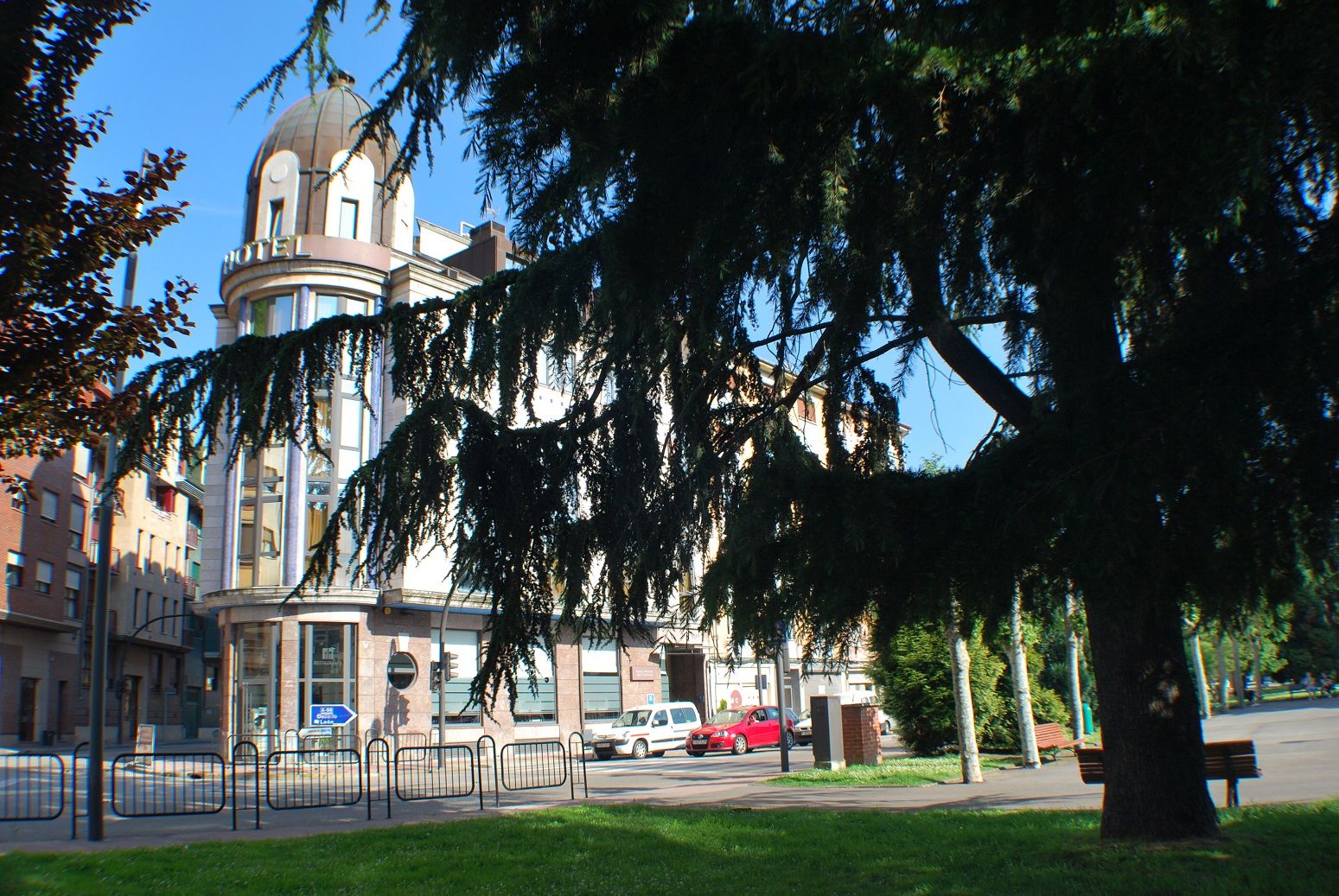 Hotel Mieres Del Camino Dış mekan fotoğraf