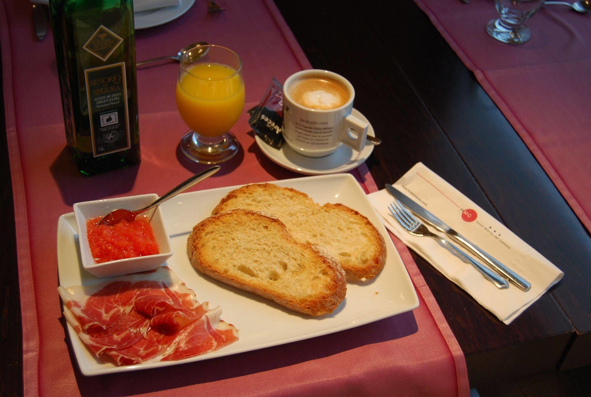 Hotel Mieres Del Camino Dış mekan fotoğraf