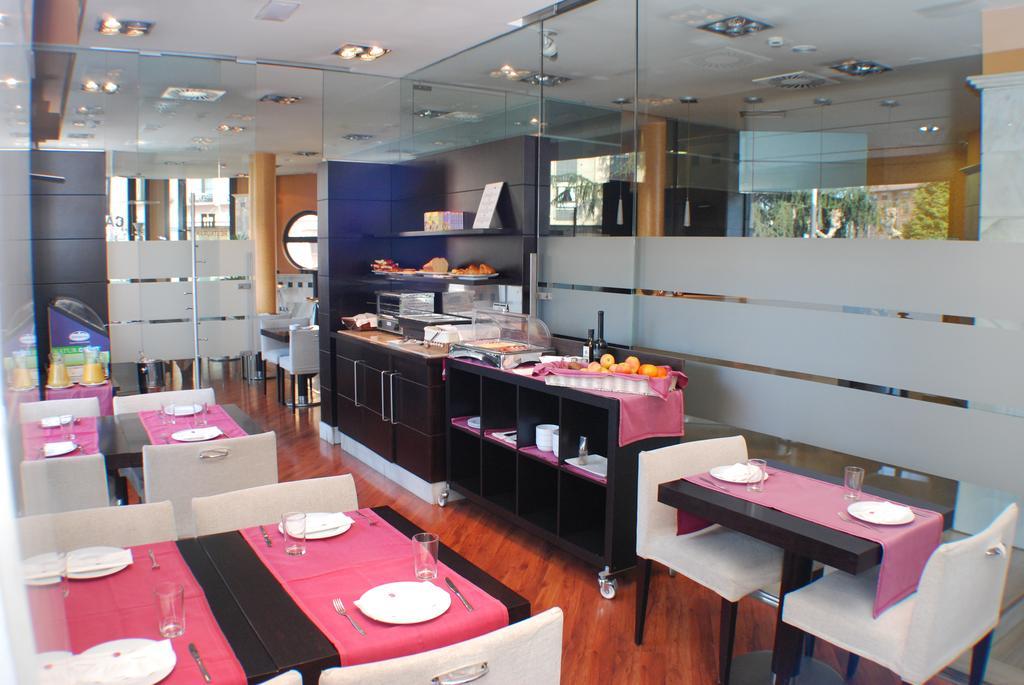 Hotel Mieres Del Camino Dış mekan fotoğraf